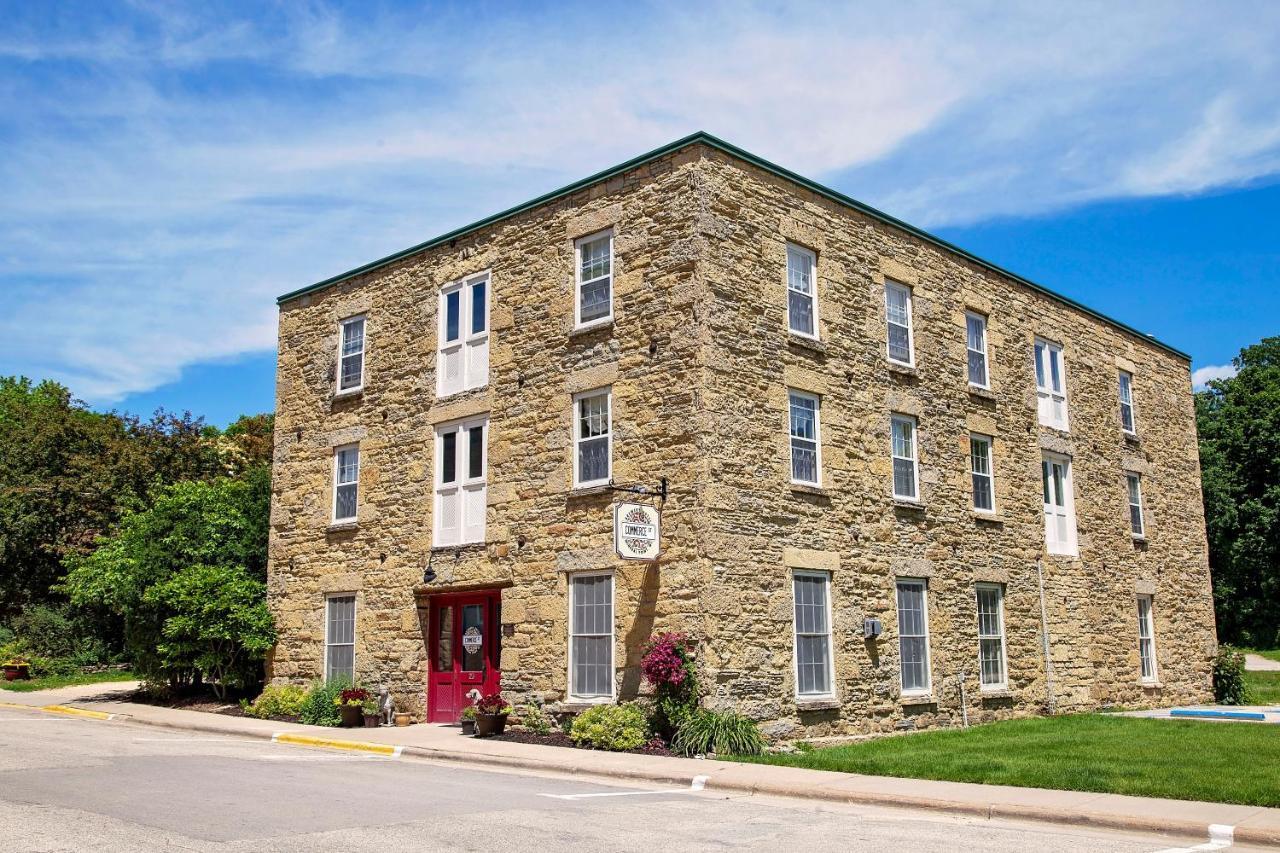 Commerce Street Brewery Hotel Mineral Point Exterior photo